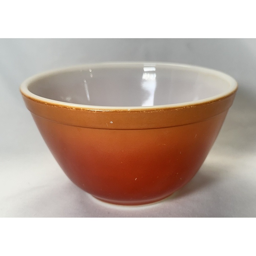 Pyrex #401 Mixing Bowl Orange Red Ombre Flameglo 1-1/2 pt. Made in USA  Kitchen